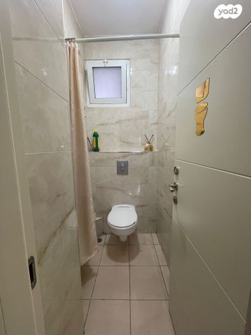 דירה, האדמו"ר מבעלזא, רובע ג', אשדוד