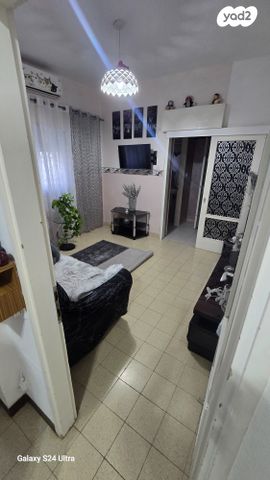 דירת גן, אסף שמחוני, קרית אתא