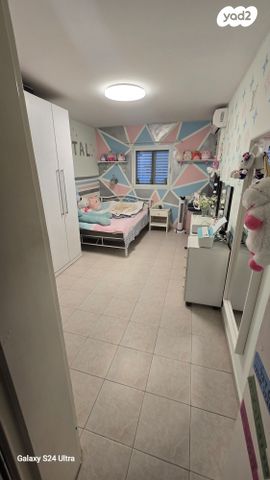 דירת גן, אסף שמחוני, קרית אתא