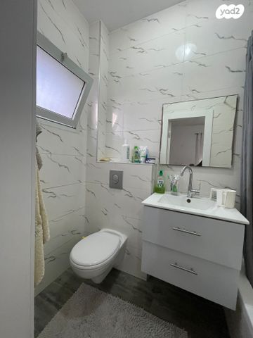 דירה, האדמו"ר מבעלזא, רובע ג', אשדוד