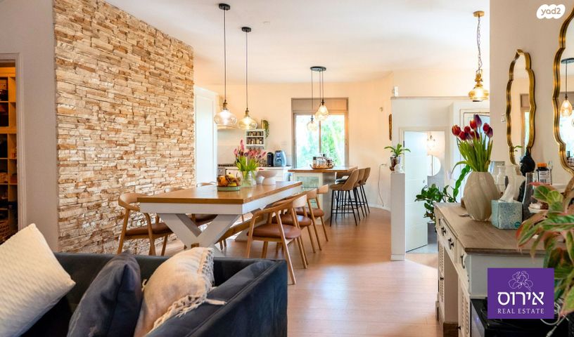 בית פרטי/ קוטג', כפר ורדים