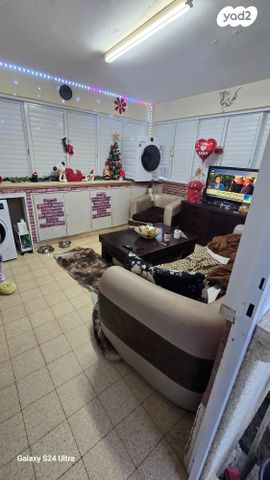 דירת גן, אסף שמחוני, קרית אתא