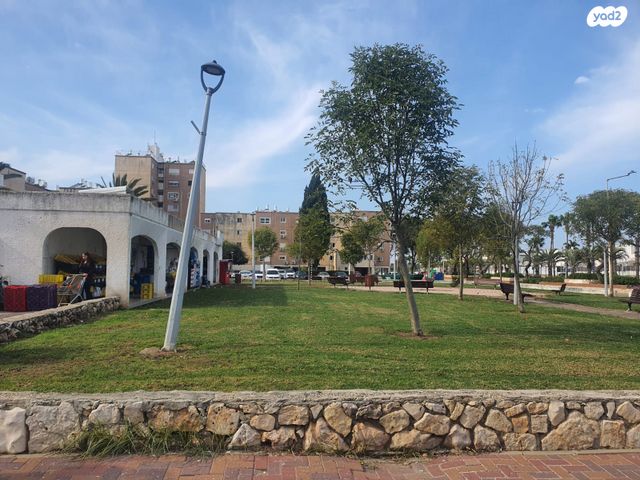 דירה, שדרות זלמן שז"ר 29, עין שרה, נהריה