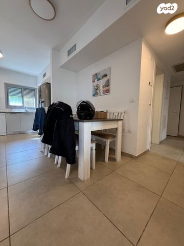 דירה, בן גוריון, כפר סבא