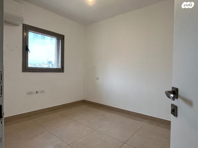 דירה, צרת, מקור חיים, ירושלים