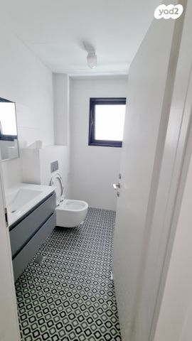 דירת גן, שדרות העם הצרפתי, שכונת הותיקים, רמת גן