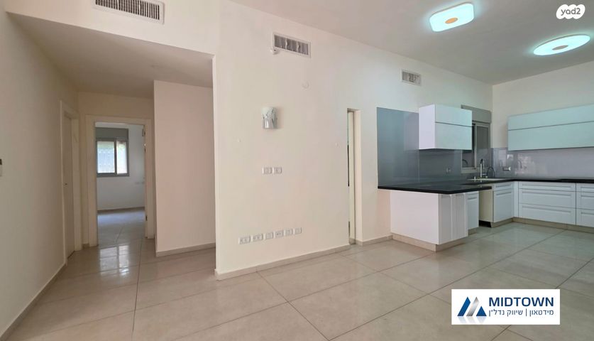 דירת גן, הזמר העברי, כפר סבא