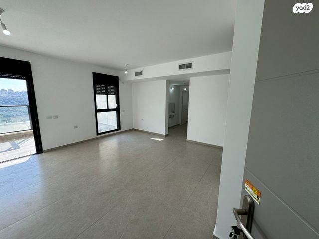 דירה, הרב ישראל גרוסמן, בית שמש