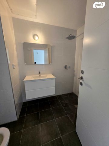 דירה, הצנחנים, נווה שרת, תל אביב יפו