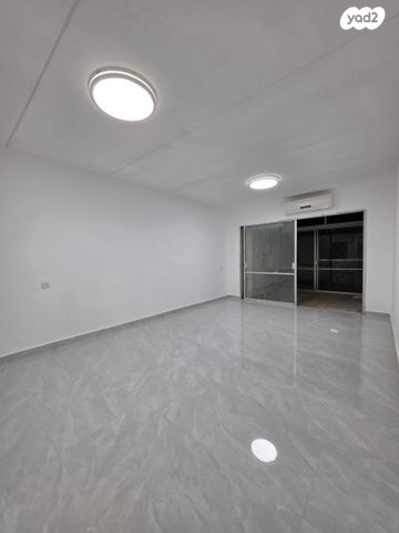 דירת גן, קרית ים ד', קרית ים