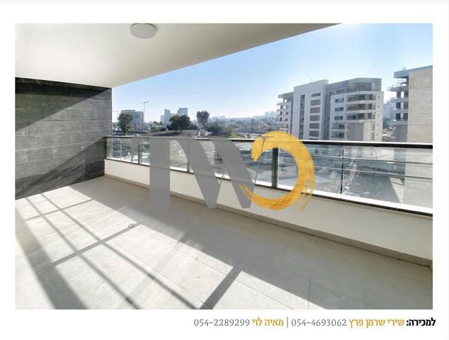 דירה, דבורה עומר, נאות שדה, רעננה