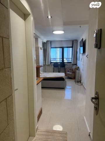 דירה, מרדכי עליאש, מרכז העיר, ירושלים