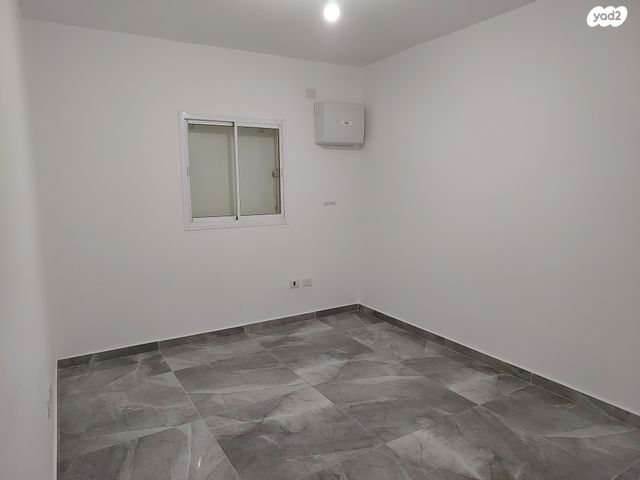 דירת גן, יורדי הסירה, רובע ב', אשדוד