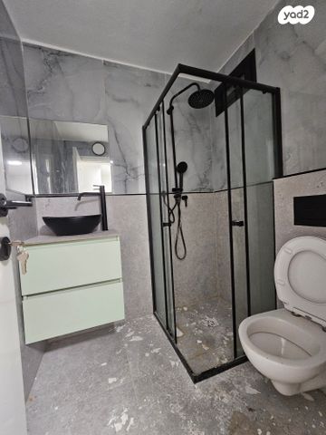 דירה, קרית אתא