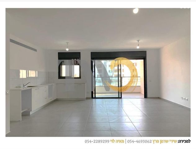 דירה, דבורה עומר, נאות שדה, רעננה