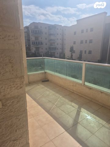 דירה, משה קהירי, רמות הרכס, באר שבע