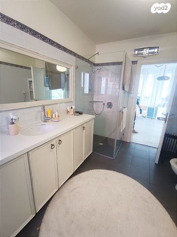 גג/ פנטהאוז