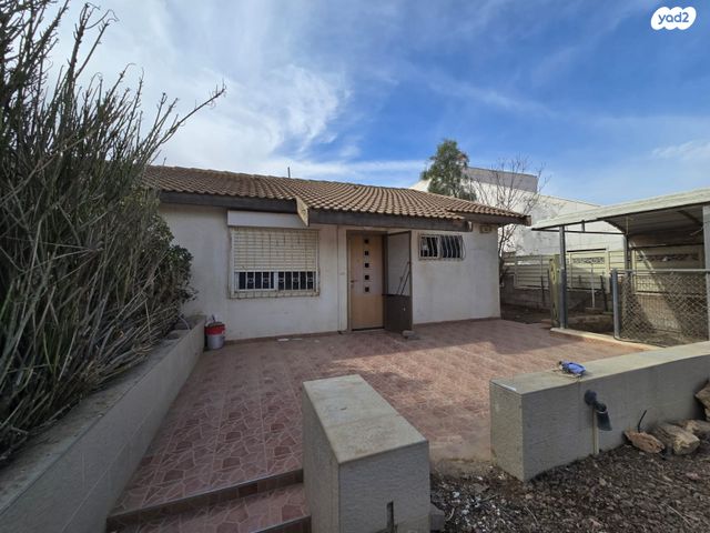 דו משפחתי, צאלים, גבים, ערד