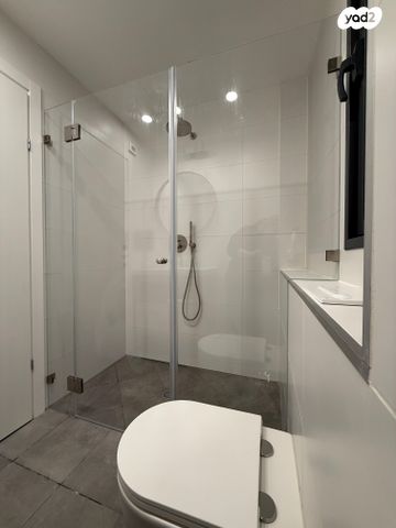 דירה, ההזנק, ראשון לציון