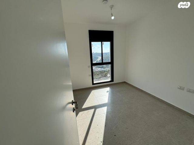 דירה, הרב ישראל גרוסמן, בית שמש