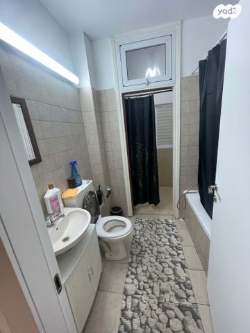 דירת גן, פקיעין, נווה אילן, אשקלון