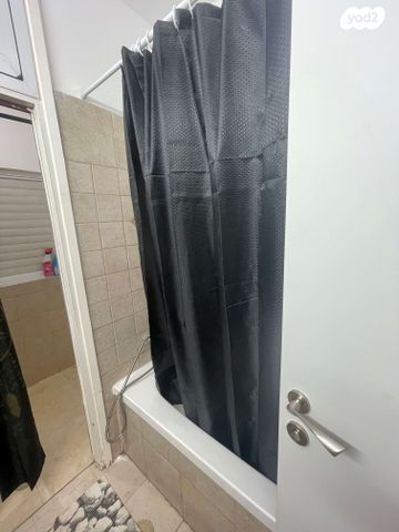 דירת גן, פקיעין, נווה אילן, אשקלון