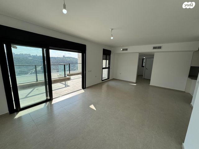 דירה, הרב ישראל גרוסמן, בית שמש