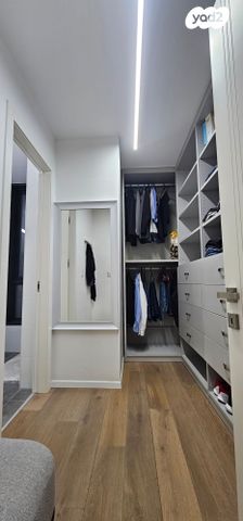 דירה, שדרות ביאליק, רמת השרון