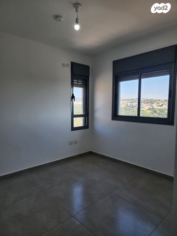 דירה, בצוותא, חריש