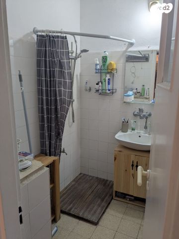 דירה, בן גוריון, הוד השרון