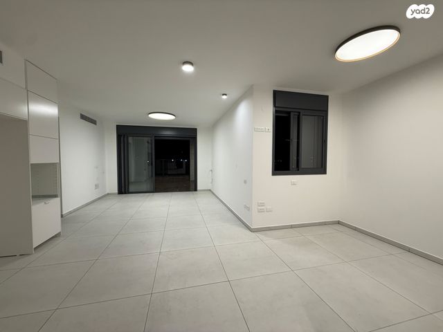 דירה, ההזנק, ראשון לציון