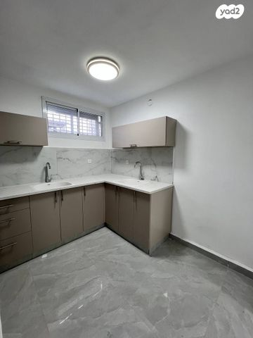 דירת גן, הערבה, קרית ים ד', קרית ים