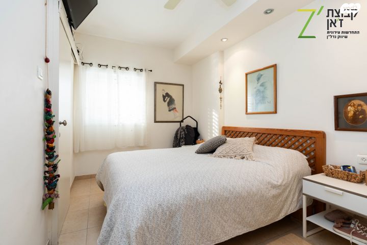 דירה, הפרחים, הרצליה