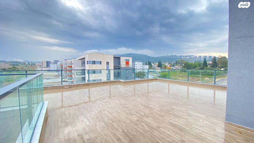 גג/ פנטהאוז, עפולה