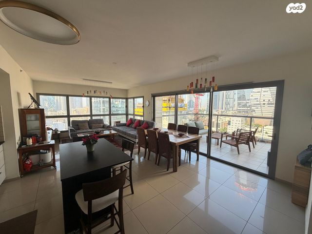 שדרות ההשכלה 17