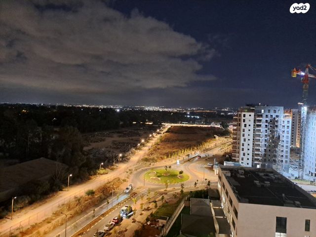 דירה, חנה סנש, גני אילן, קרית אונו