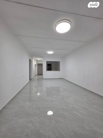 דירת גן, קרית ים ד', קרית ים