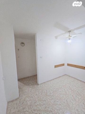 דירה, צה"ל 71, המיסדים, כרמיאל