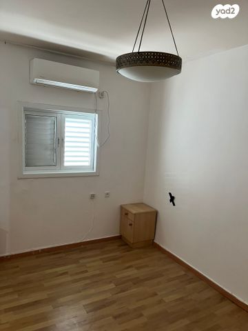 דירה, ז'בוטינסקי, עצמאות יוספטל, בת ים