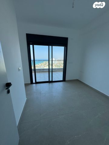 דירה, הרב הרצוג 6, צפון מערב מרכז העיר, נתניה