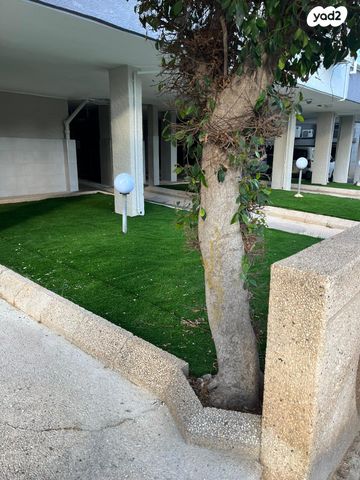 דירה, ז'בוטינסקי, עצמאות יוספטל, בת ים