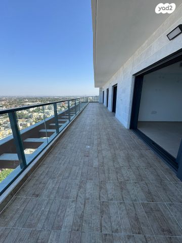 דירה, הרב הרצוג 6, צפון מערב מרכז העיר, נתניה