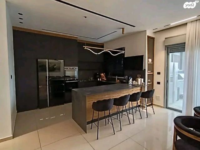 גג/ פנטהאוז, שושנה דמארי, קרית אילון, חולון