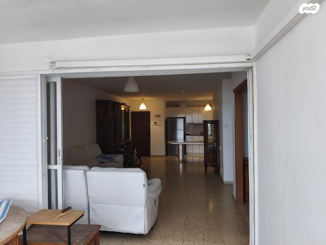 דירה, שדרות רוברט סולד, קרית ים  א', קרית ים