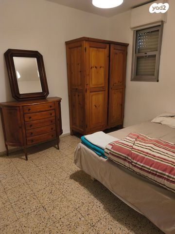 דירה, שדרות רוברט סולד, קרית ים  א', קרית ים