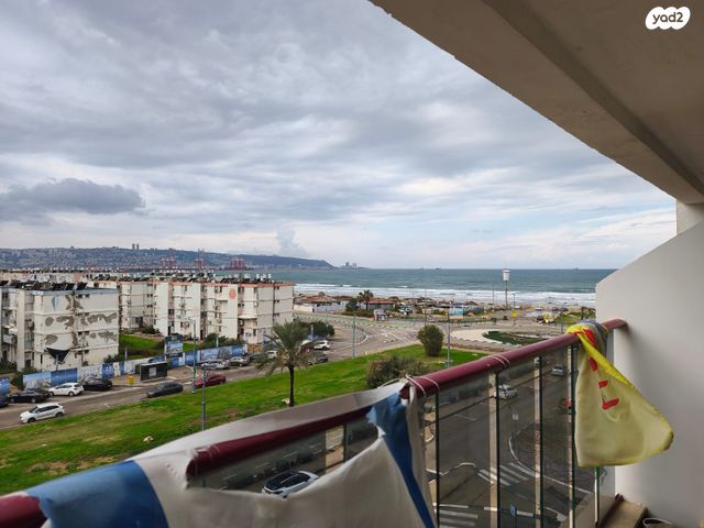 דירה, שדרות רוברט סולד, קרית ים  א', קרית ים