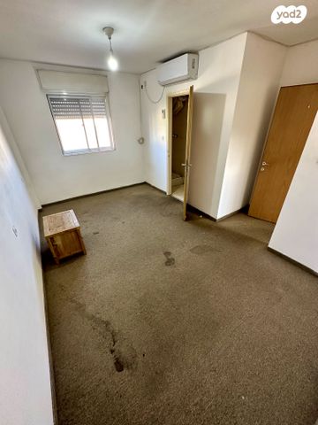 דירה, אקסודוס 18, ההעפלה, קרית גת