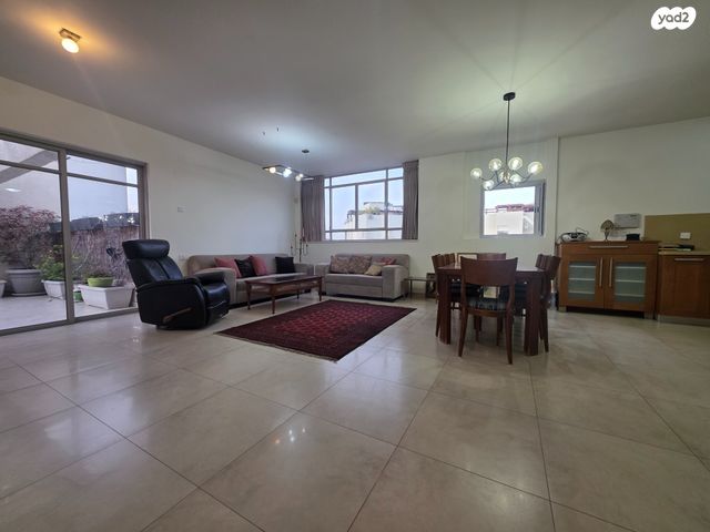 בן ציון צוויק 