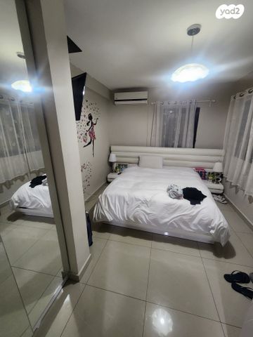 דירה, גיורא יוספטל, גיורא, רמלה