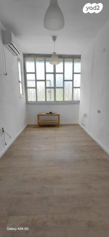 דירה, אנצו סירני, גבעת הרמבם, גבעתיים